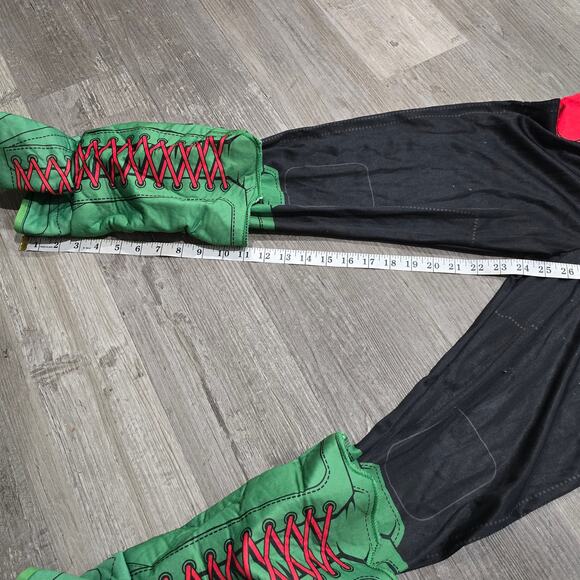 Rubies DC Comics Batman Deluxe Robin Muscle Chest Halloween Costume Kid Dress Up - Picture 13 of 13